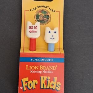 Vintage Lion Brand Knitting Needles for Kids, 7" US 10, 6mm, Red & Blue